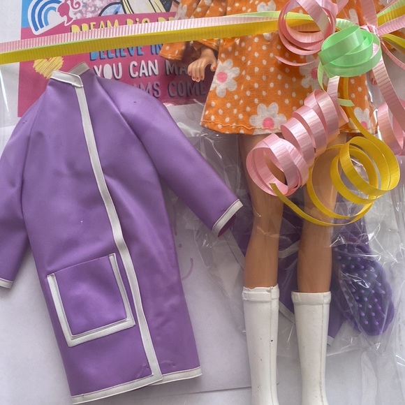 Your Barbie Headquarters! Leave a comment or request below! - Picture 13 of 13